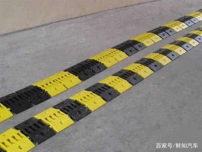三種常見錯誤過減速帶方式，老司機也易中招，你避開了嗎？