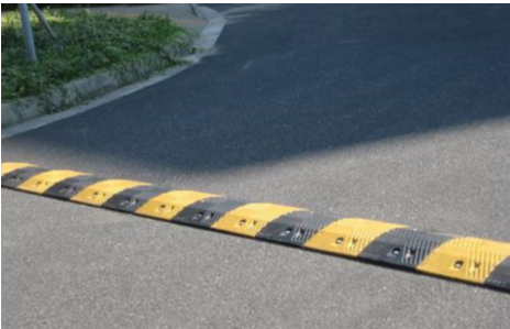 貴陽減速帶廠 城市道路交通安全新升級——道路減速設(shè)備的專業(yè)化解決方案